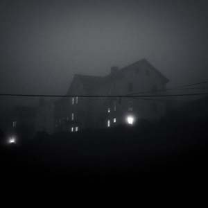 Jerry van de Beek - Old House in Fog