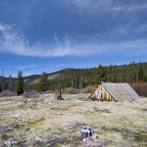 Jerry van de Beek - Abandoned Hunters Lodge